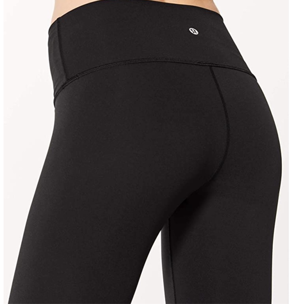 Lululemon Wunder Under w/ inner pockets